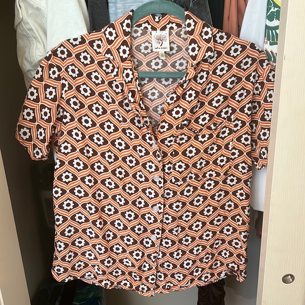 Size small